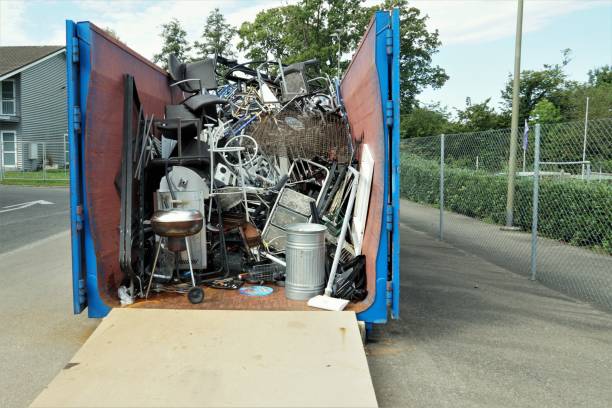 Best Commercial Cleanout Services  in Redfield, SD